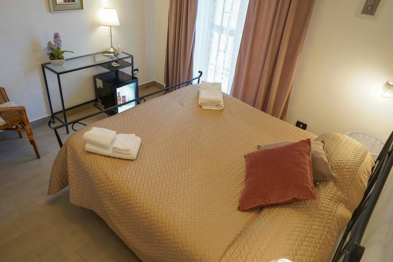 Anthea Bb Napoli Bed & Breakfast Exterior photo